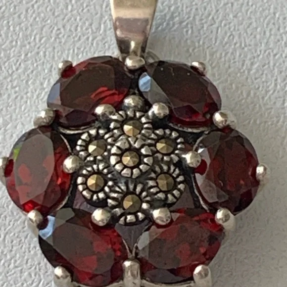Striking Sterling Silver Marcasite and Red Garnet Gemstone Pendant Necklace - Picture 3 of 8